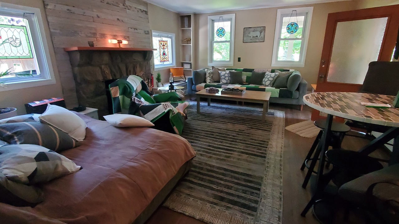 Photo of Livingroom in Woodbury