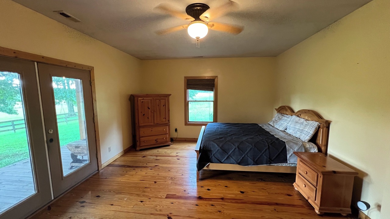 Photo of Bedroom in Shelbyville