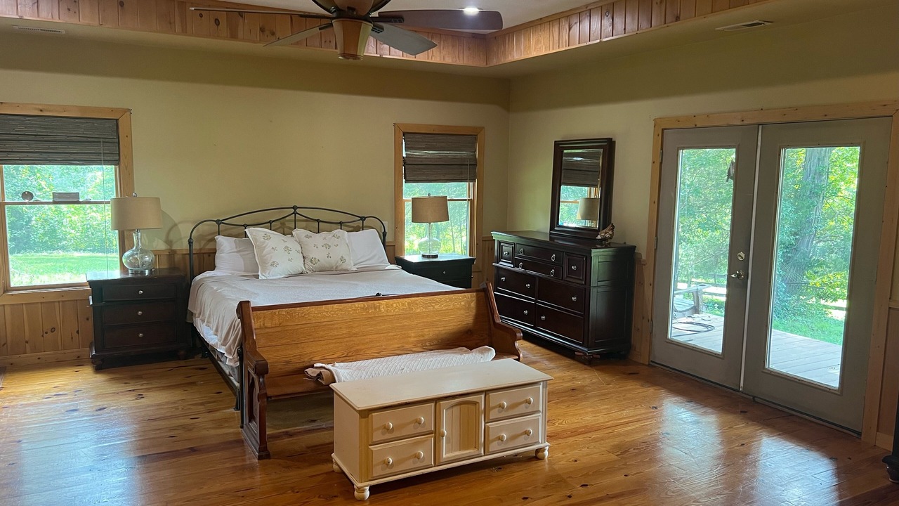 Photo of Bedroom in Shelbyville