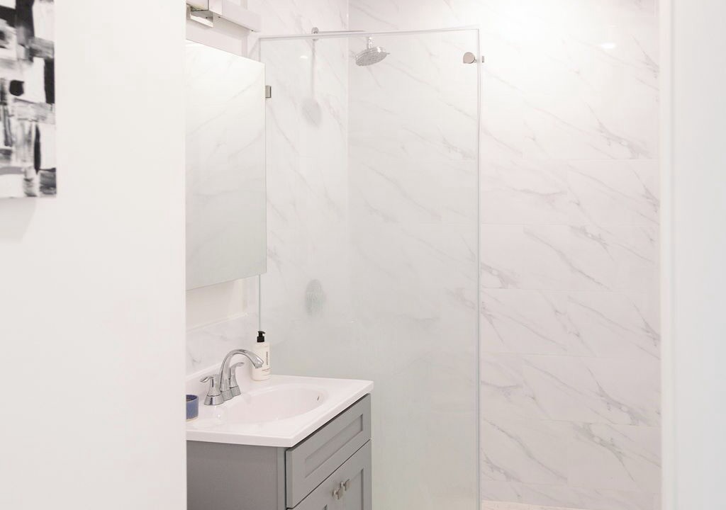 Photo of Bathroom in Bushwick