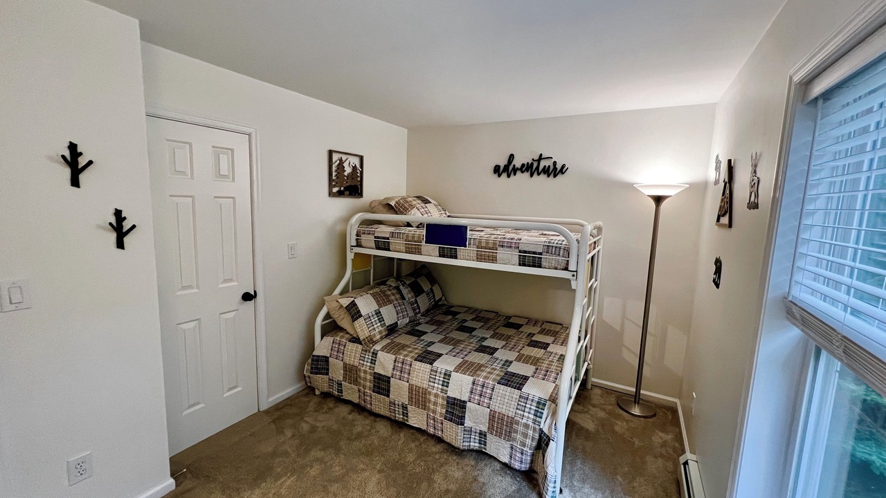 Photo of Bedroom in Inlet