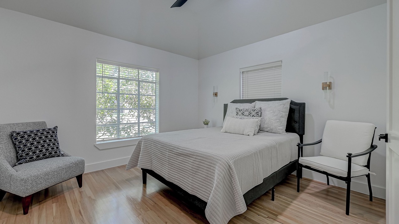 Photo of Bedroom in Bellaire