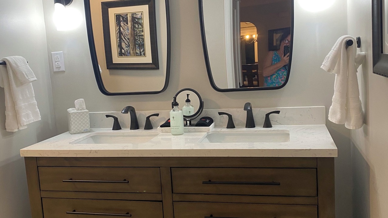 Photo of Bathroom in Williamsville