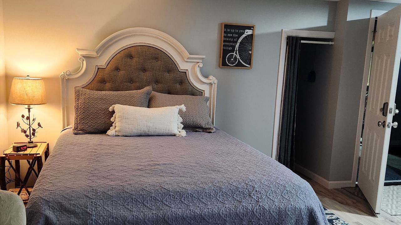 Photo of Bedroom in Lyndonville