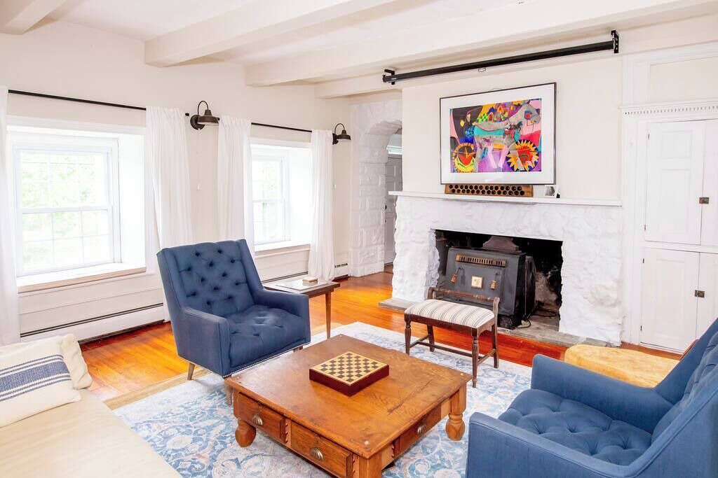 Photo of Livingroom in Kingston