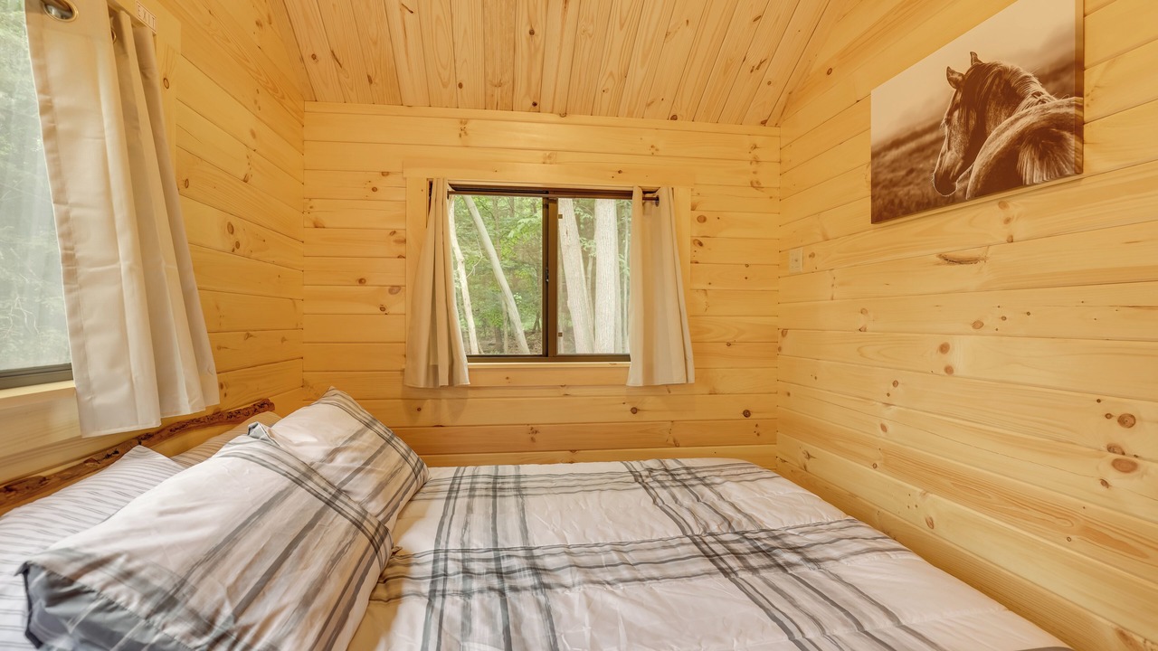 Photo of Bedroom in Cowanesque