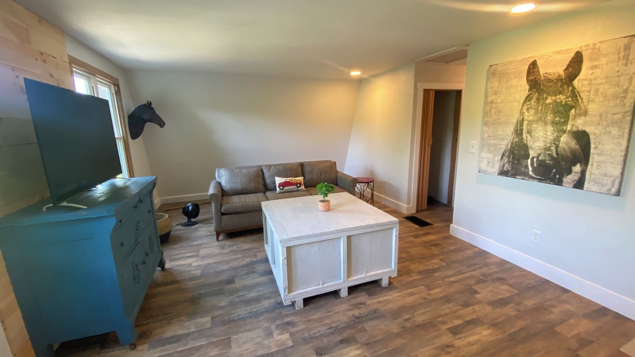 Photo of Livingroom in Adrian