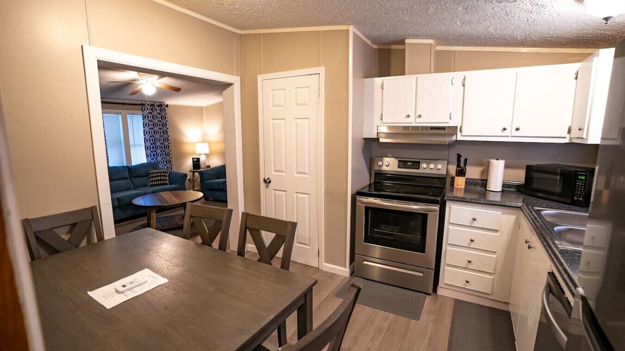 Photo of Kitchen in Red Jacket