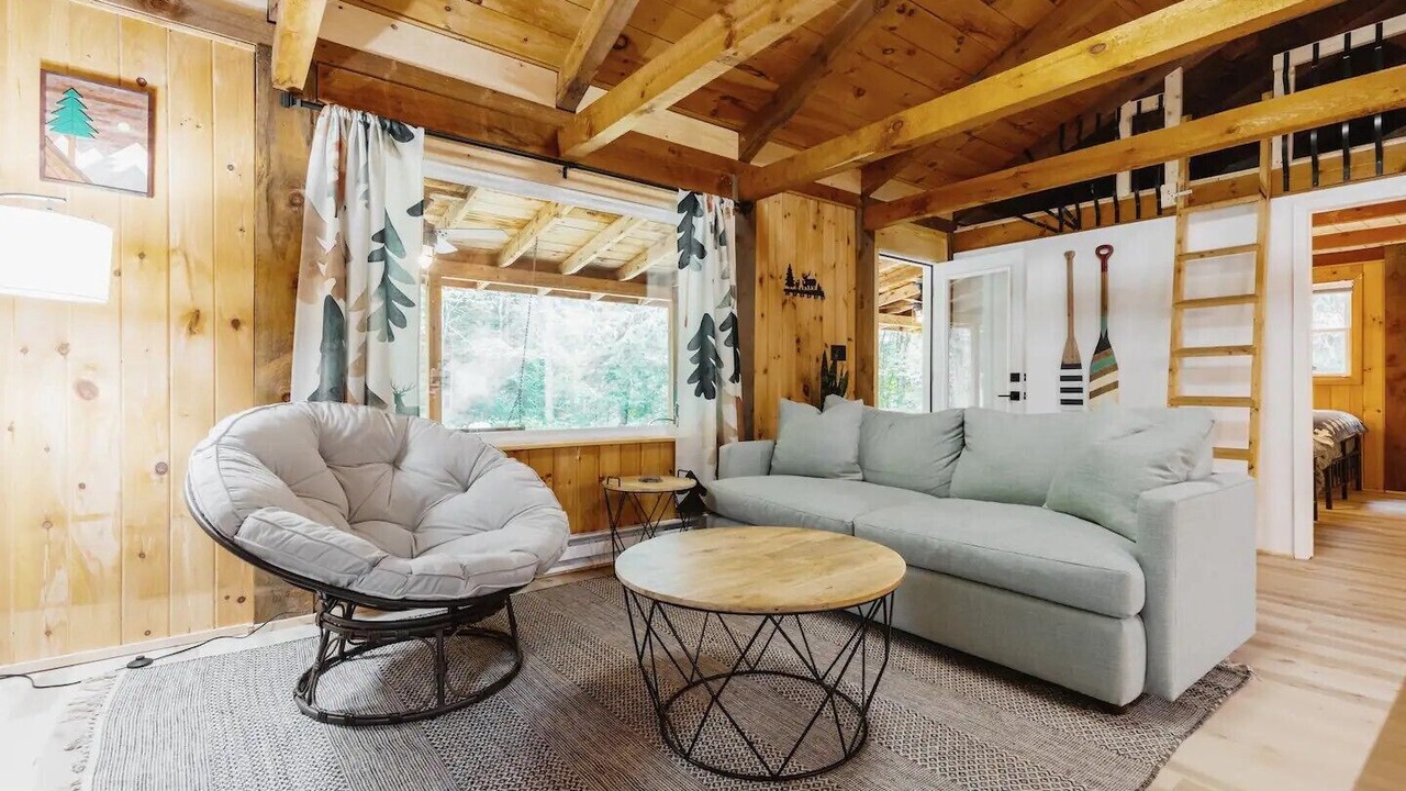 Photo of Livingroom in Northville
