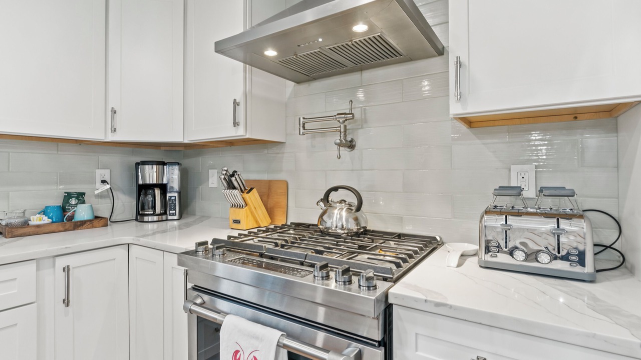 Photo of Kitchen in York Harbor