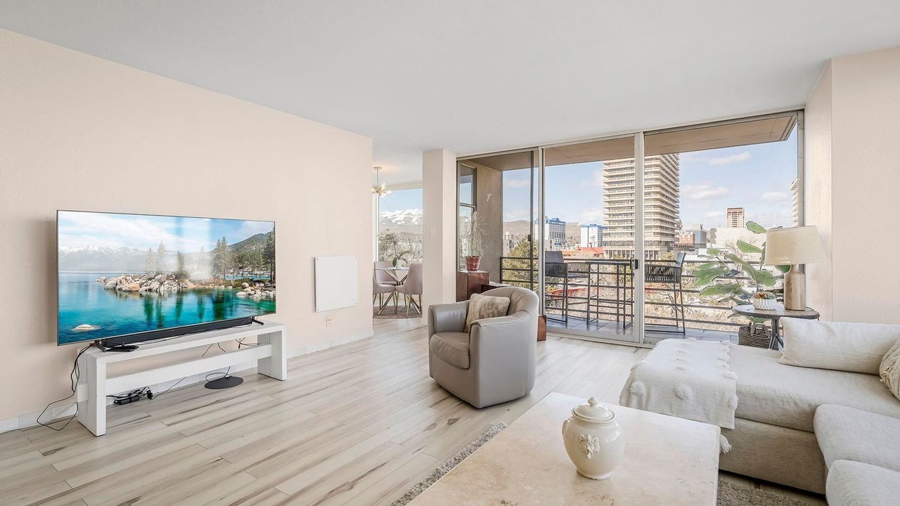 Photo of Livingroom in Downtown Reno