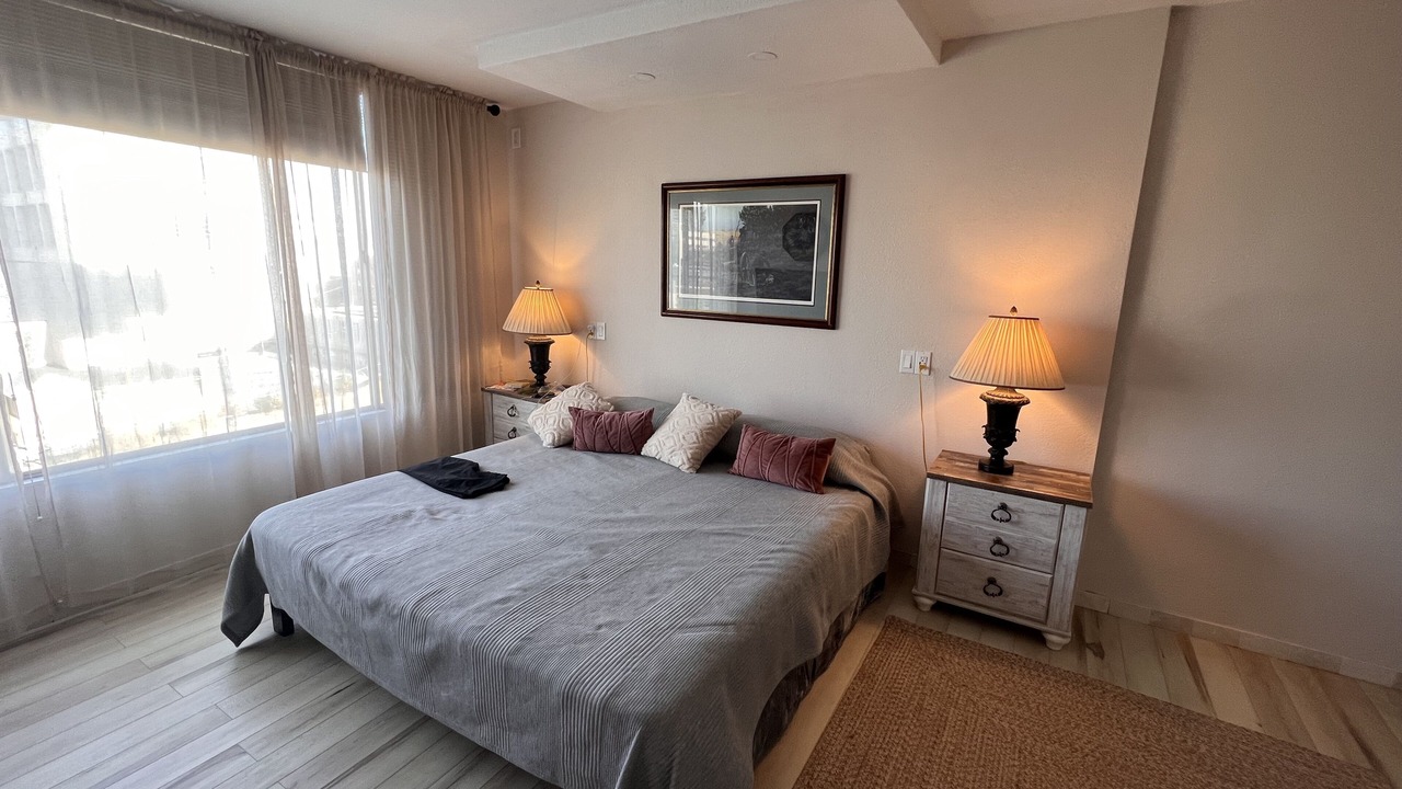 Photo of Bedroom in Downtown Reno
