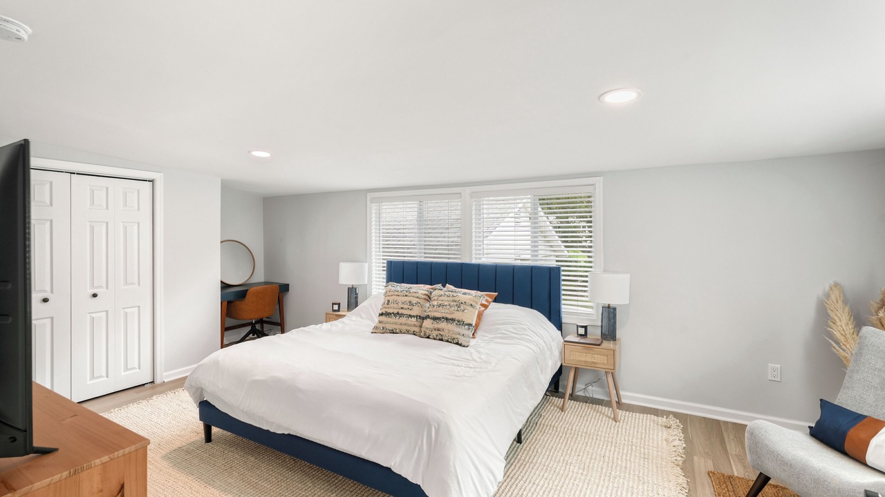 Photo of Bedroom in Point Lookout