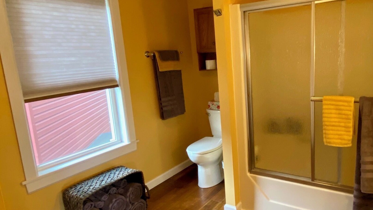 Photo of Bathroom in Ellenburg Center