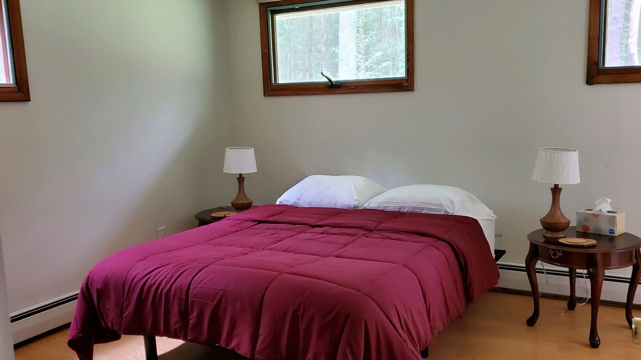 Photo of Bedroom in Saratoga Springs