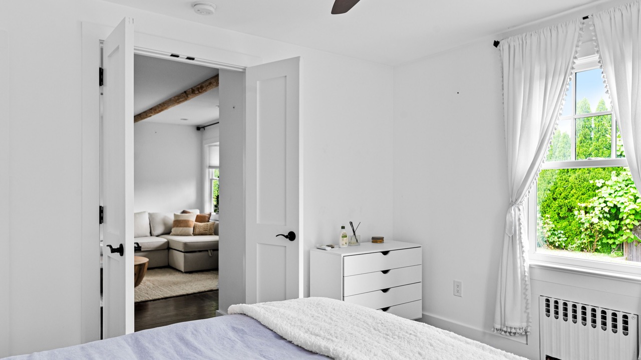 Photo of Bedroom in Greenport West