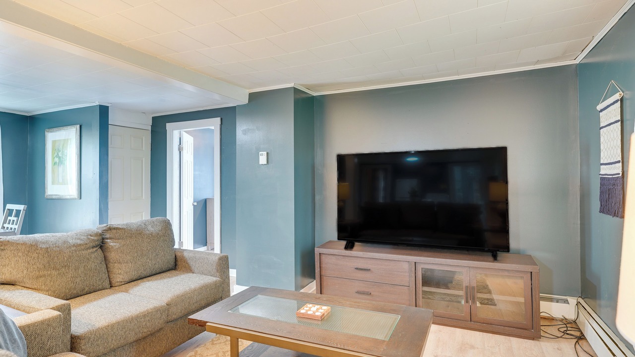 Photo of Livingroom in Claremont