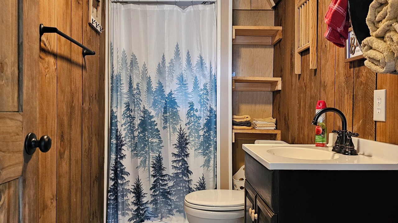 Photo of Bathroom in Freeman
