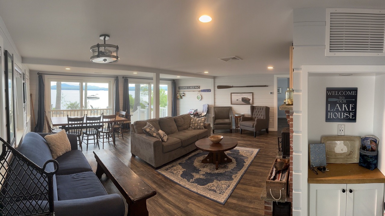 Photo of Livingroom in Center Ossipee