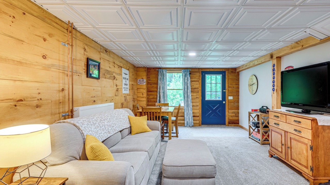 Photo of Livingroom in Alexandria