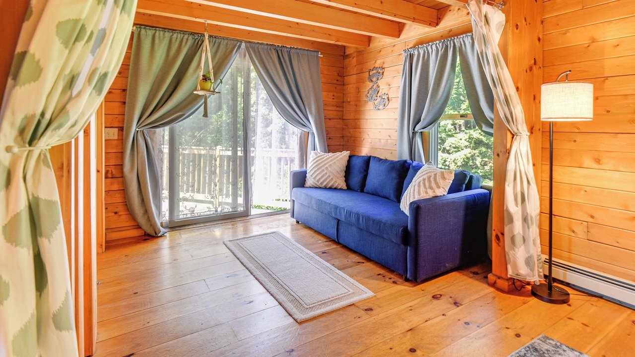 Photo of Livingroom in Alexandria