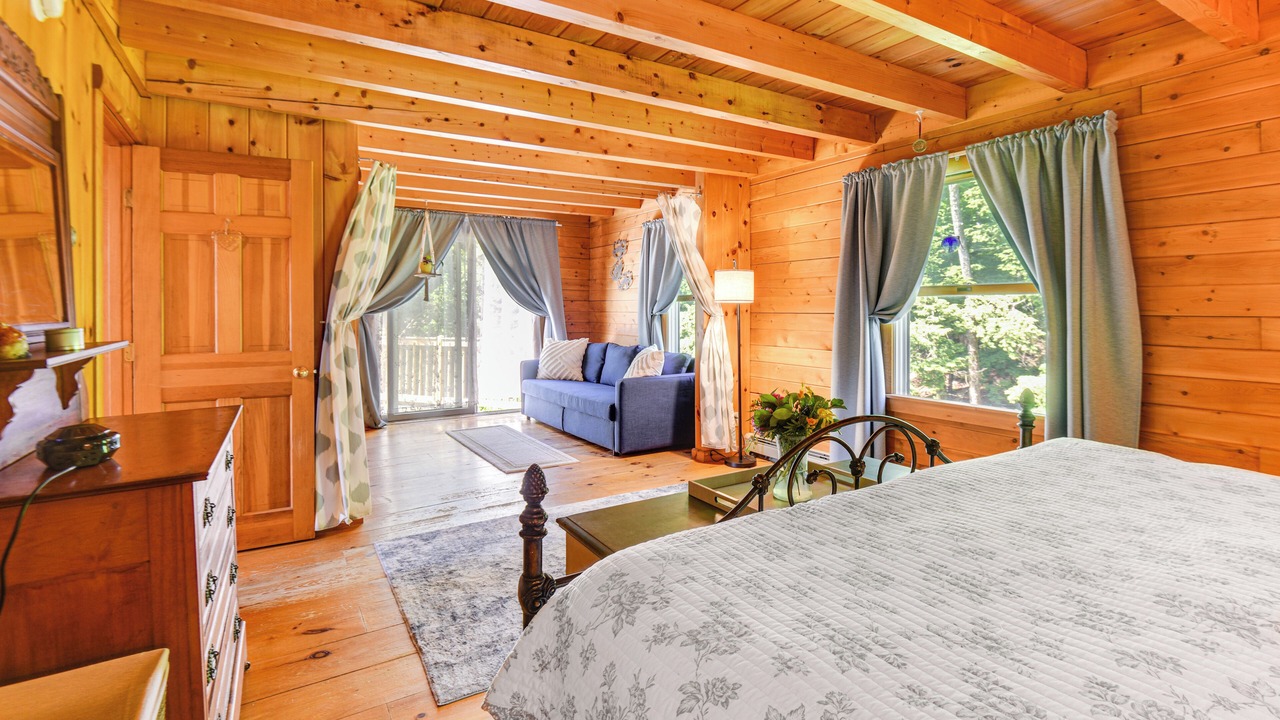 Photo of Bedroom in Alexandria