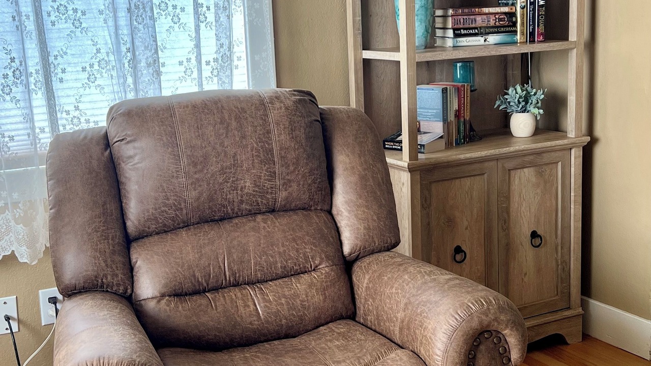 Photo of Livingroom in Redmond