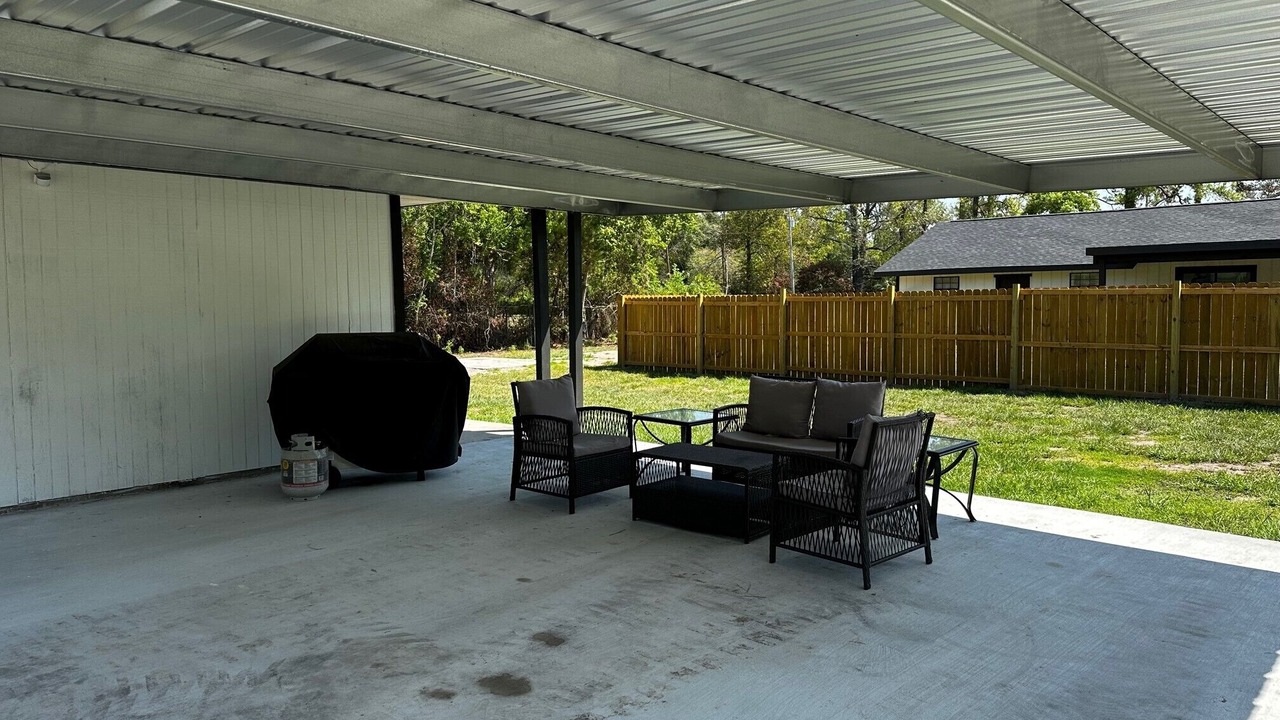 Photo of Patio Balcony in Lakeview  Jefferson County