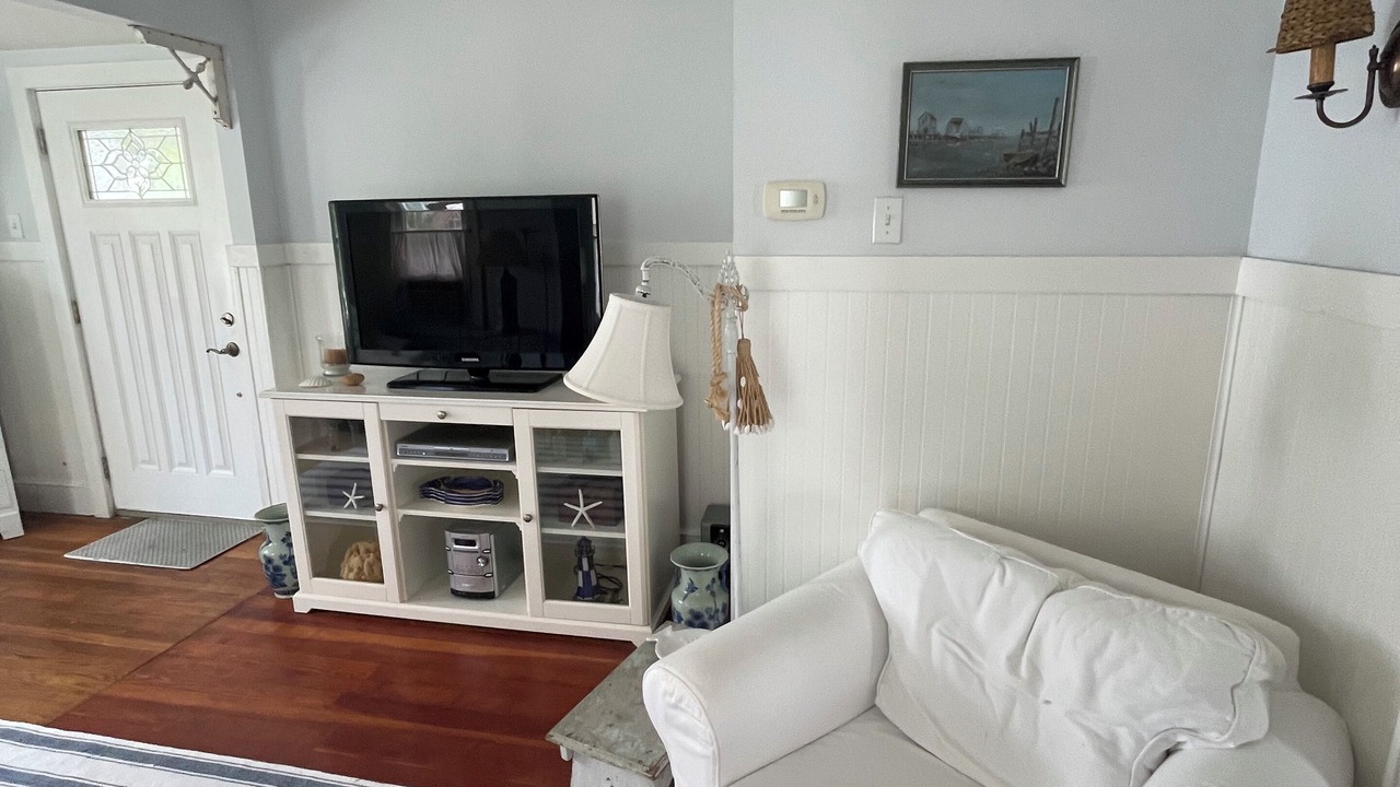 Photo of Bedroom in Ewell