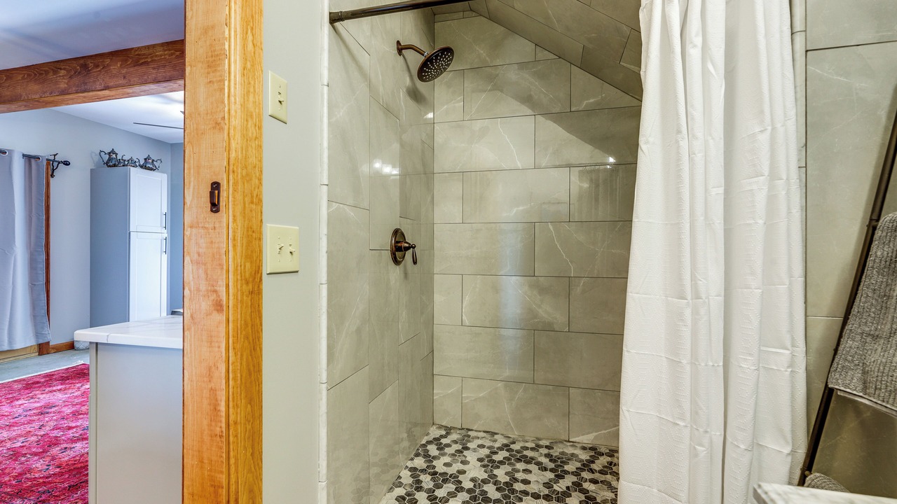 Photo of Bathroom in Orange