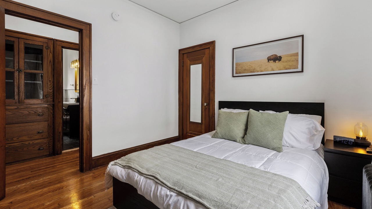 Photo of Bedroom in Melrose