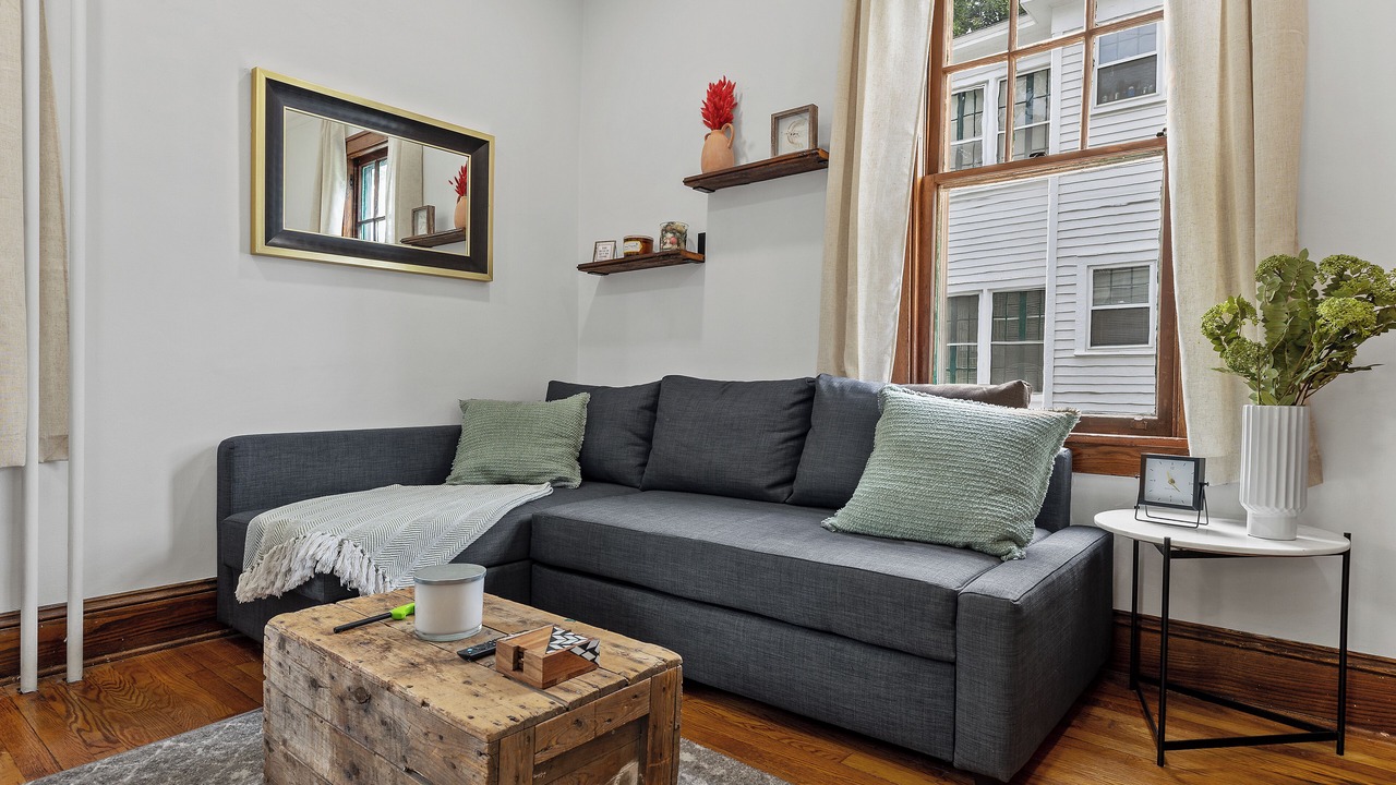 Photo of Livingroom in Melrose