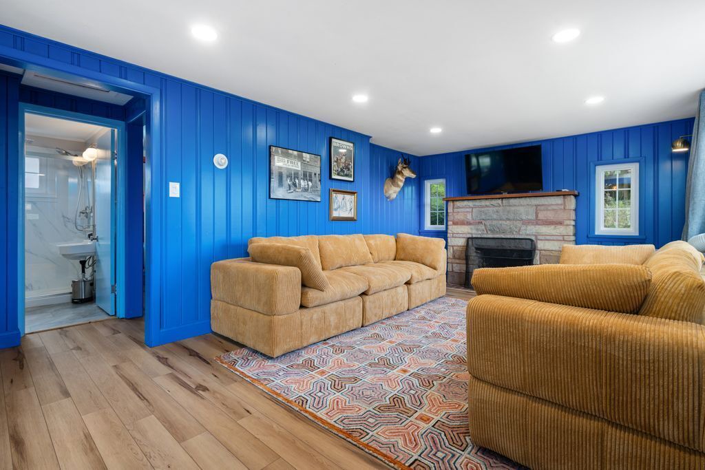 Photo of Livingroom in Perrysville
