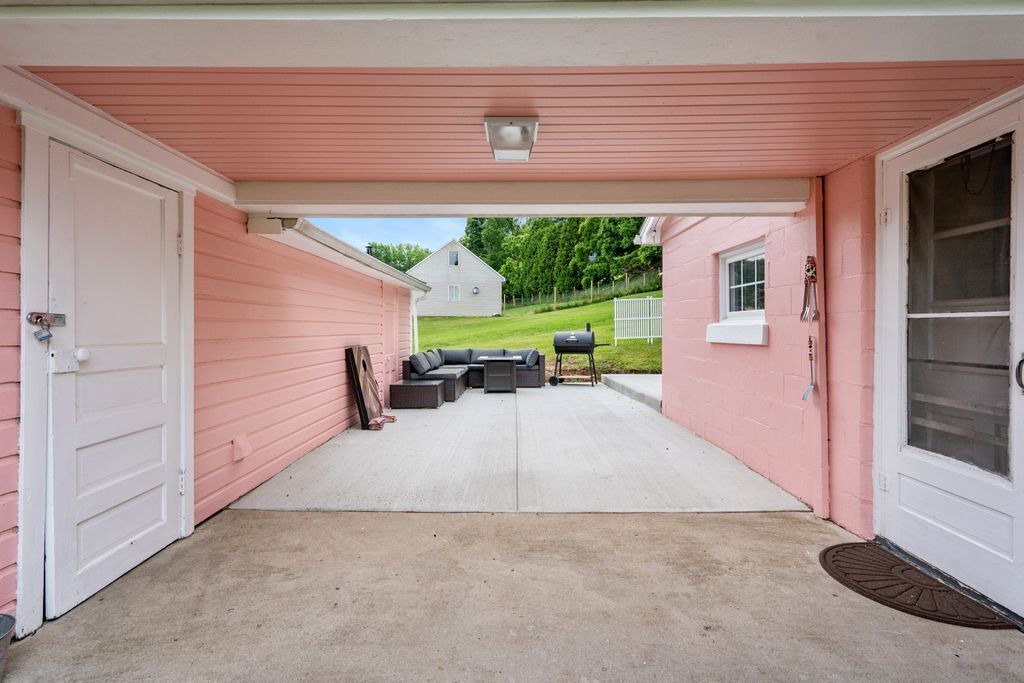 Photo of Patio Balcony in Perrysville