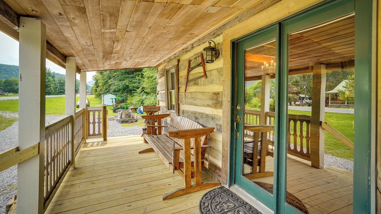 Photo of Patio Balcony in Seneca Rocks