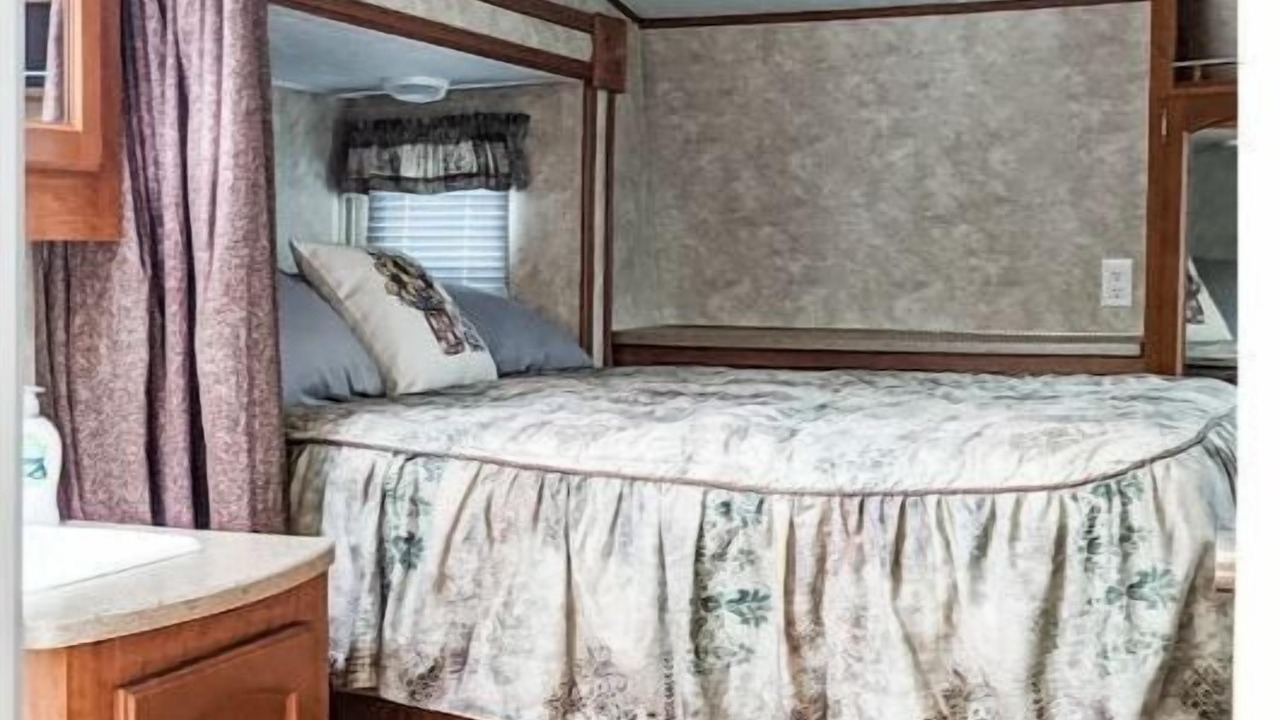 Photo of Bedroom in Burks Fork