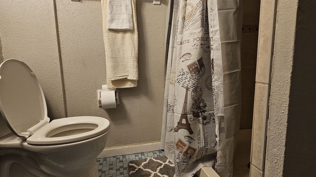 Photo of Bathroom in Irvington