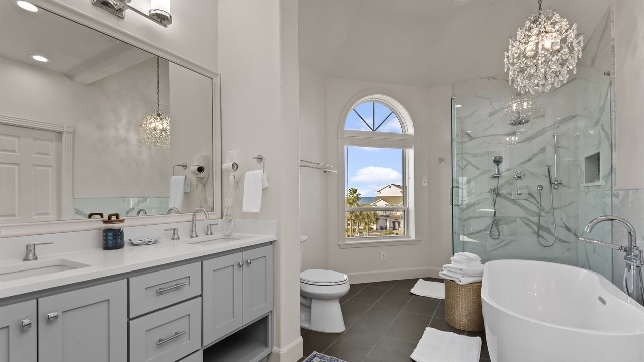 Photo of Bathroom in Terramar Beach