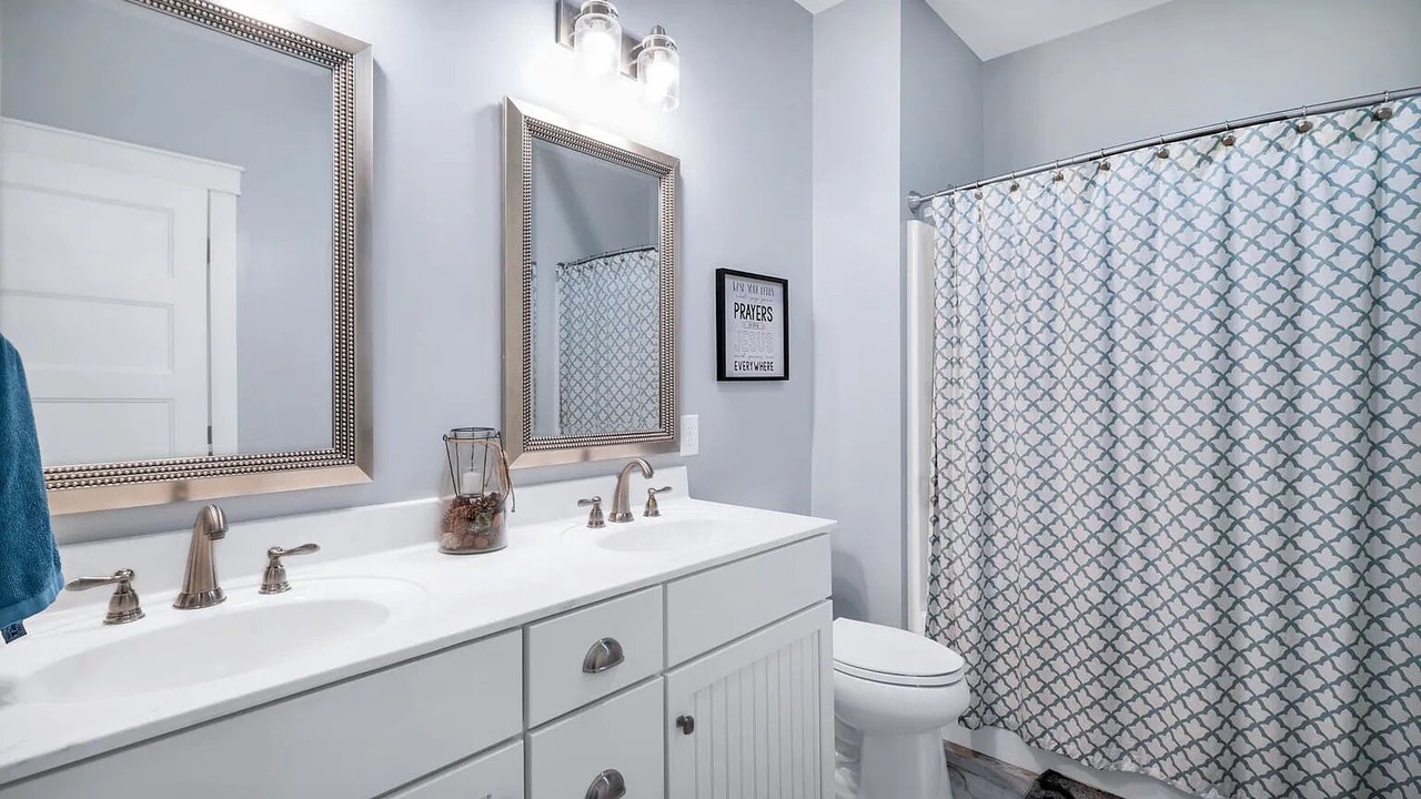 Photo of Bathroom in Whispering Pines