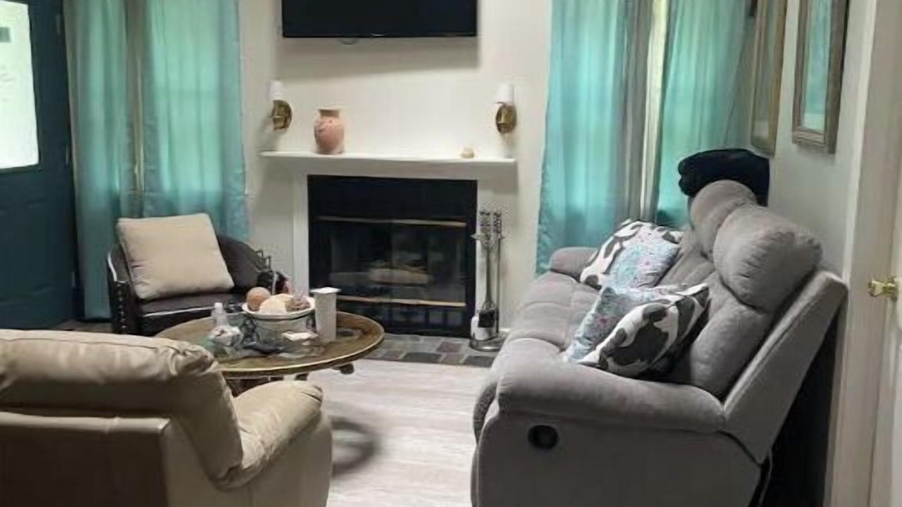 Photo of Livingroom in New Paltz