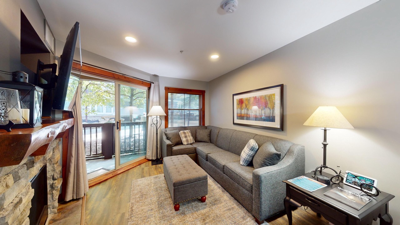 Photo of Livingroom in Snowshoe