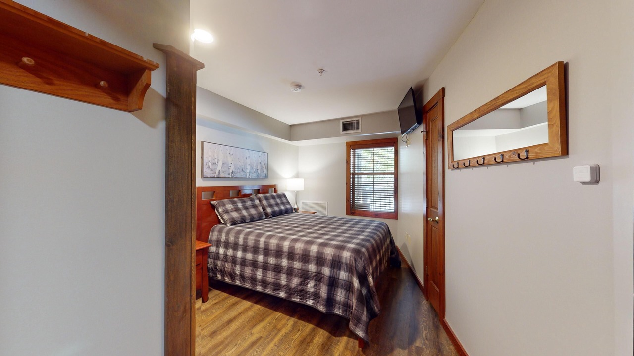 Photo of Bedroom in Snowshoe