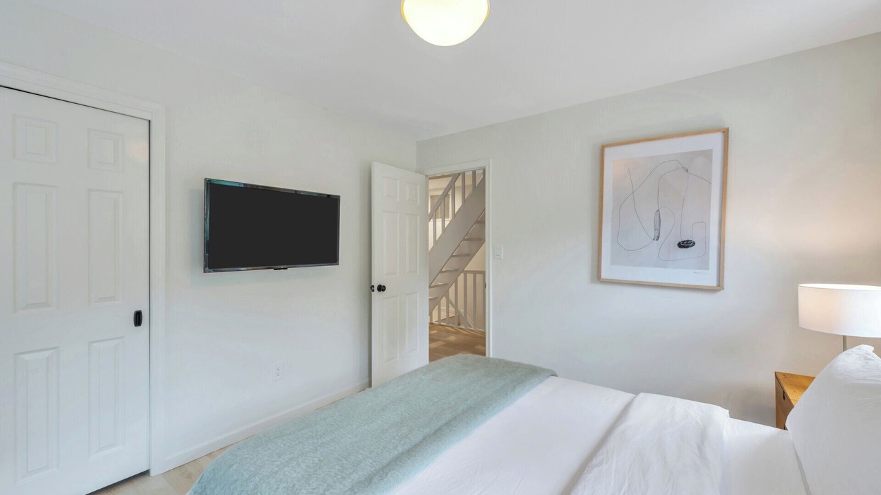 Photo of Bedroom in East Hampton North
