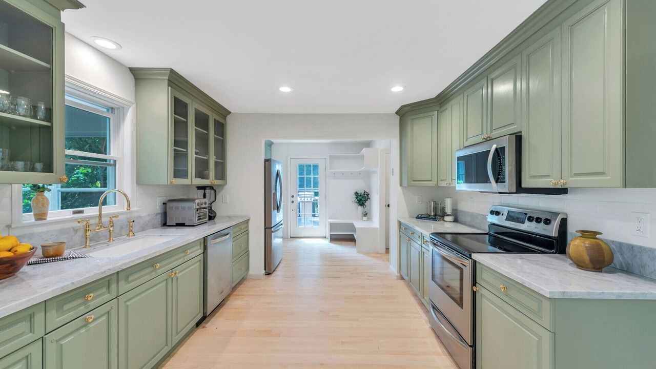 Photo of Kitchen in East Hampton North