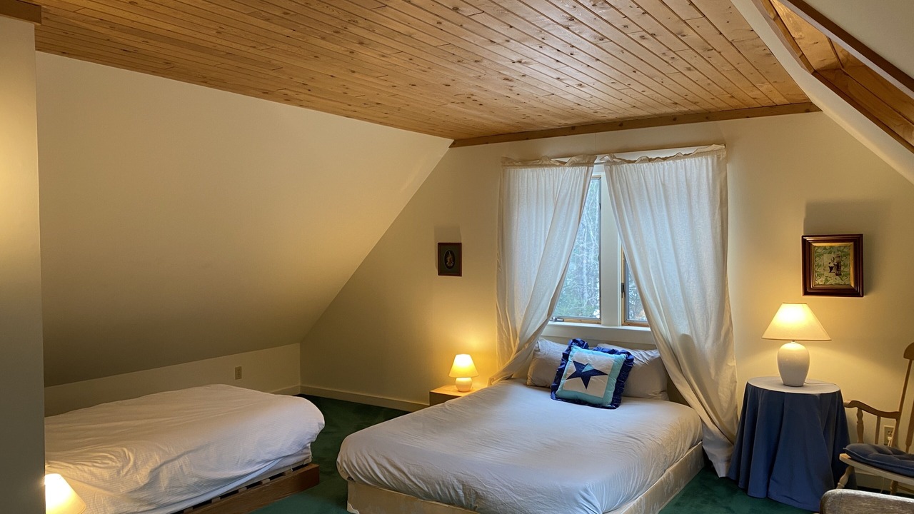Photo of Bedroom in East Burke