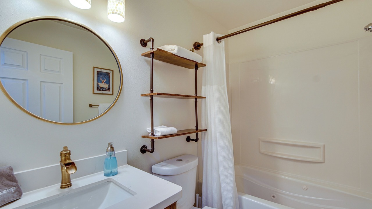 Photo of Bathroom in Cle Elum