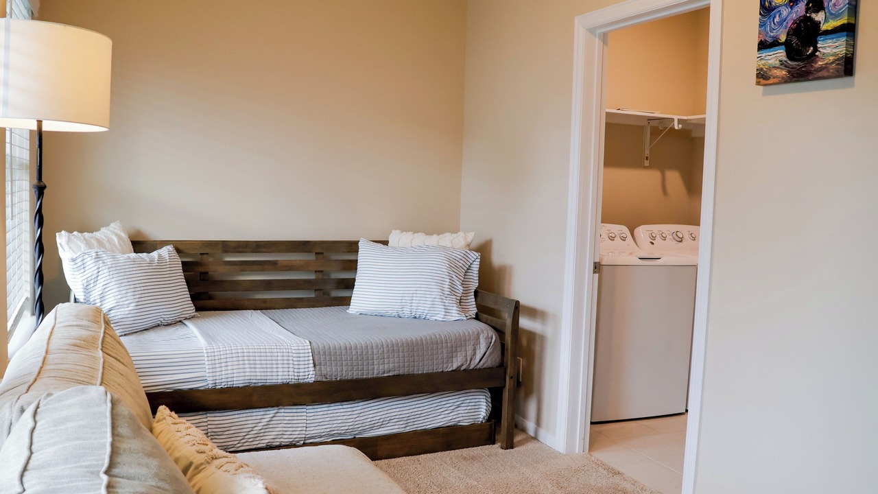 Photo of Bedroom in Alvin