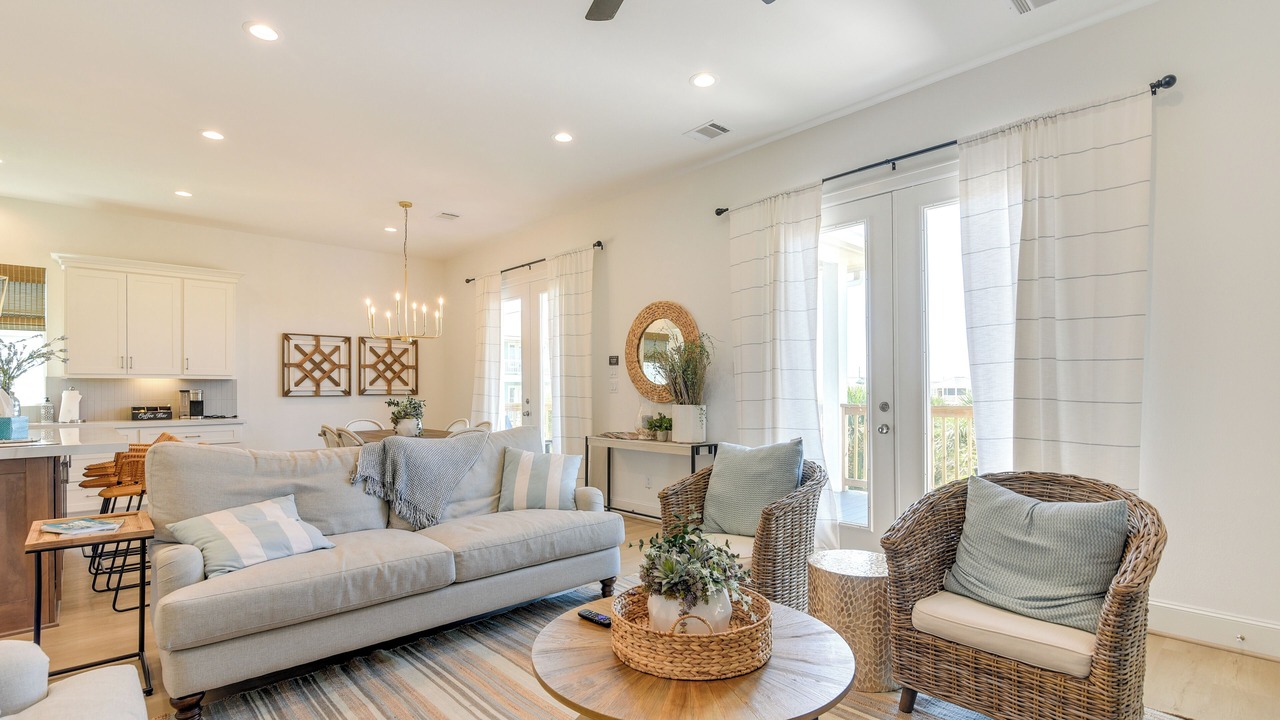 Photo of Livingroom in Terramar Beach