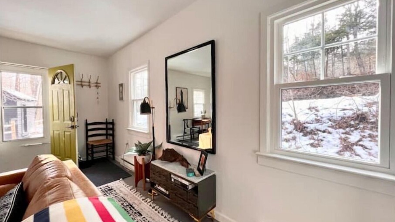 Photo of Livingroom in Red Hook