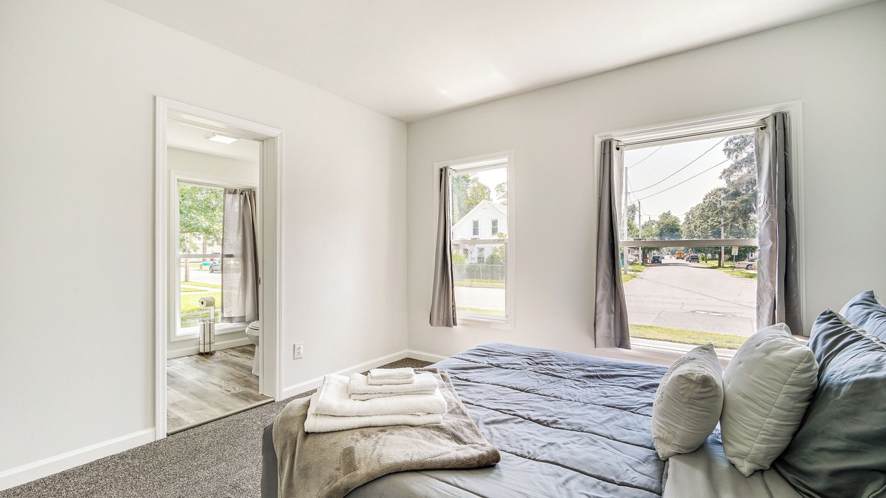 Photo of Bedroom in Glens Falls